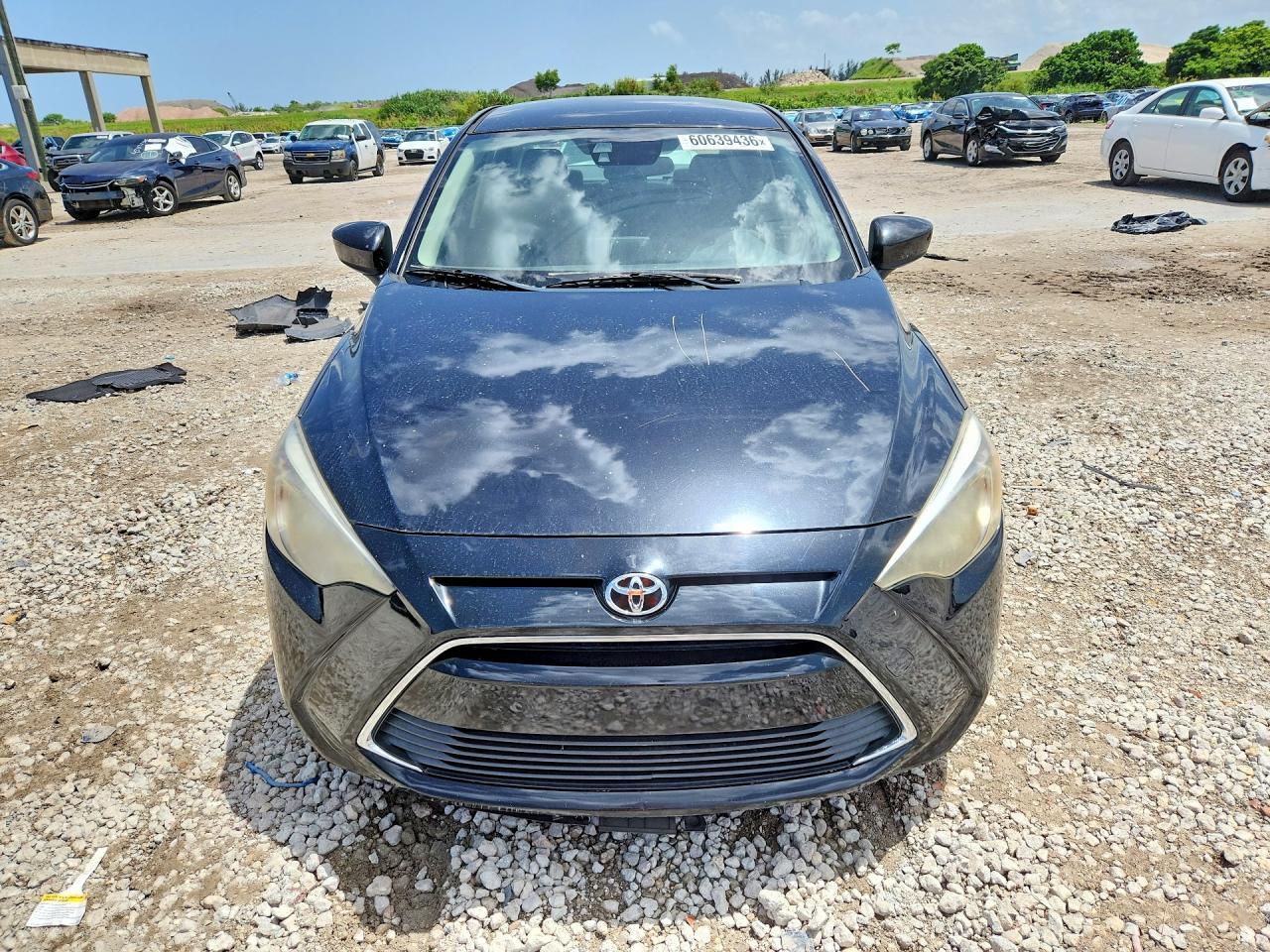2018 Toyota Yaris Ia Base - Фото 5