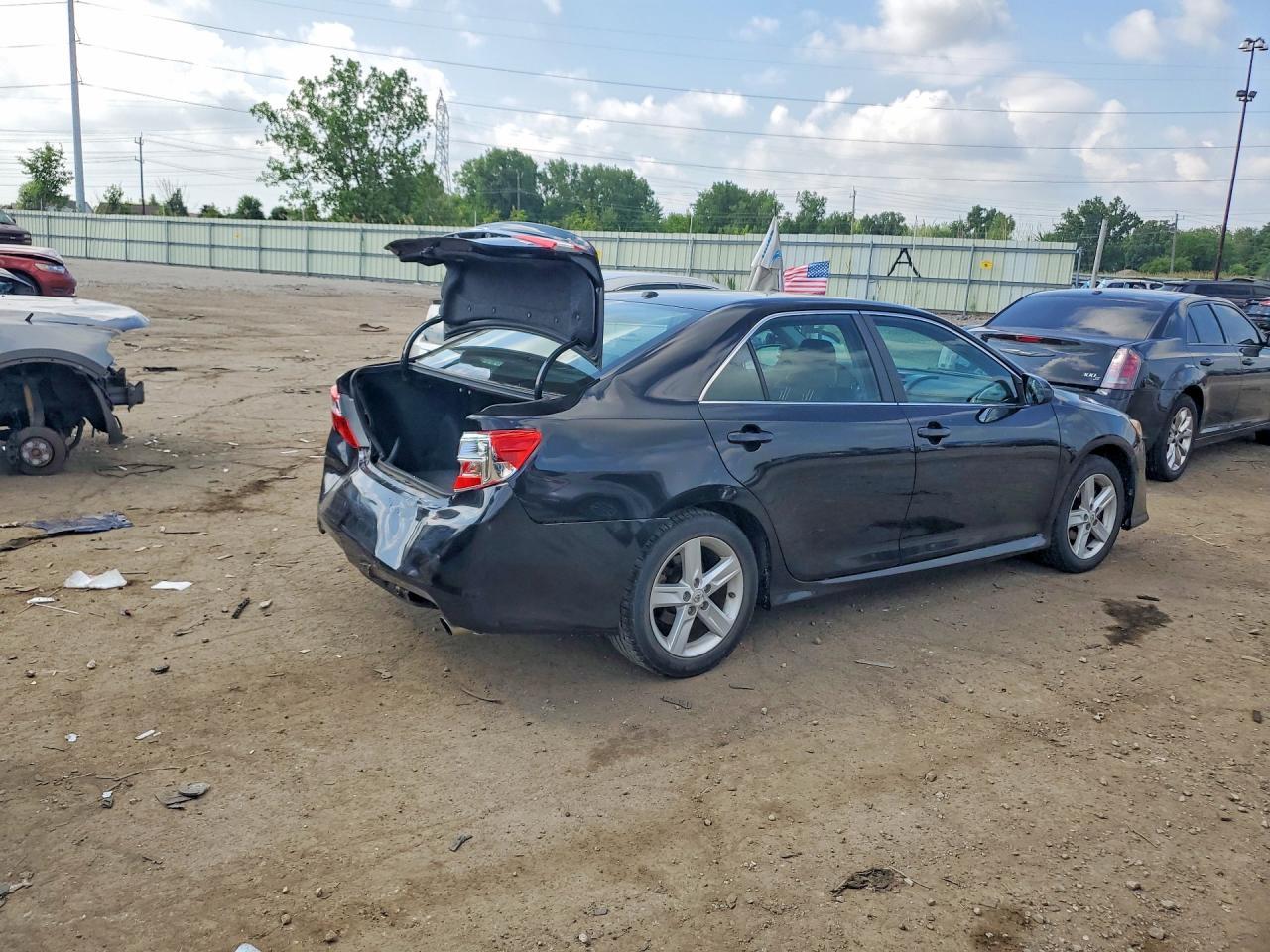 2012 Toyota Camry Se - Фото 3