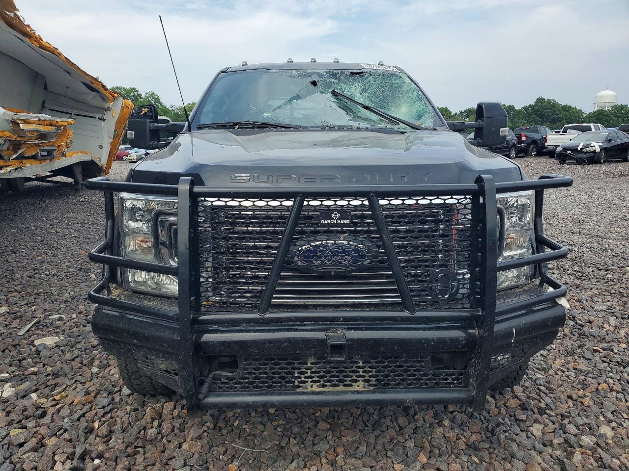 2022 Ford F450 Super Duty - Image 5
