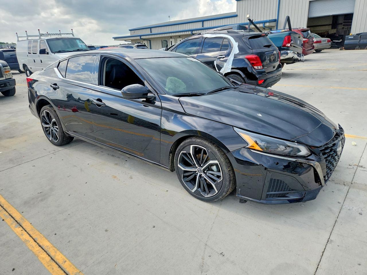 2024 Nissan Altima Sr - Фото 4