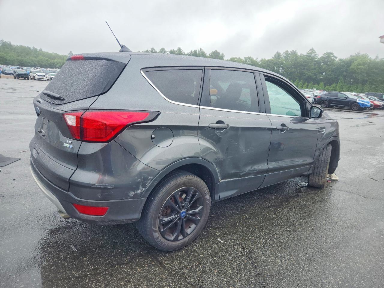 2019 Ford Escape Se - Image 3