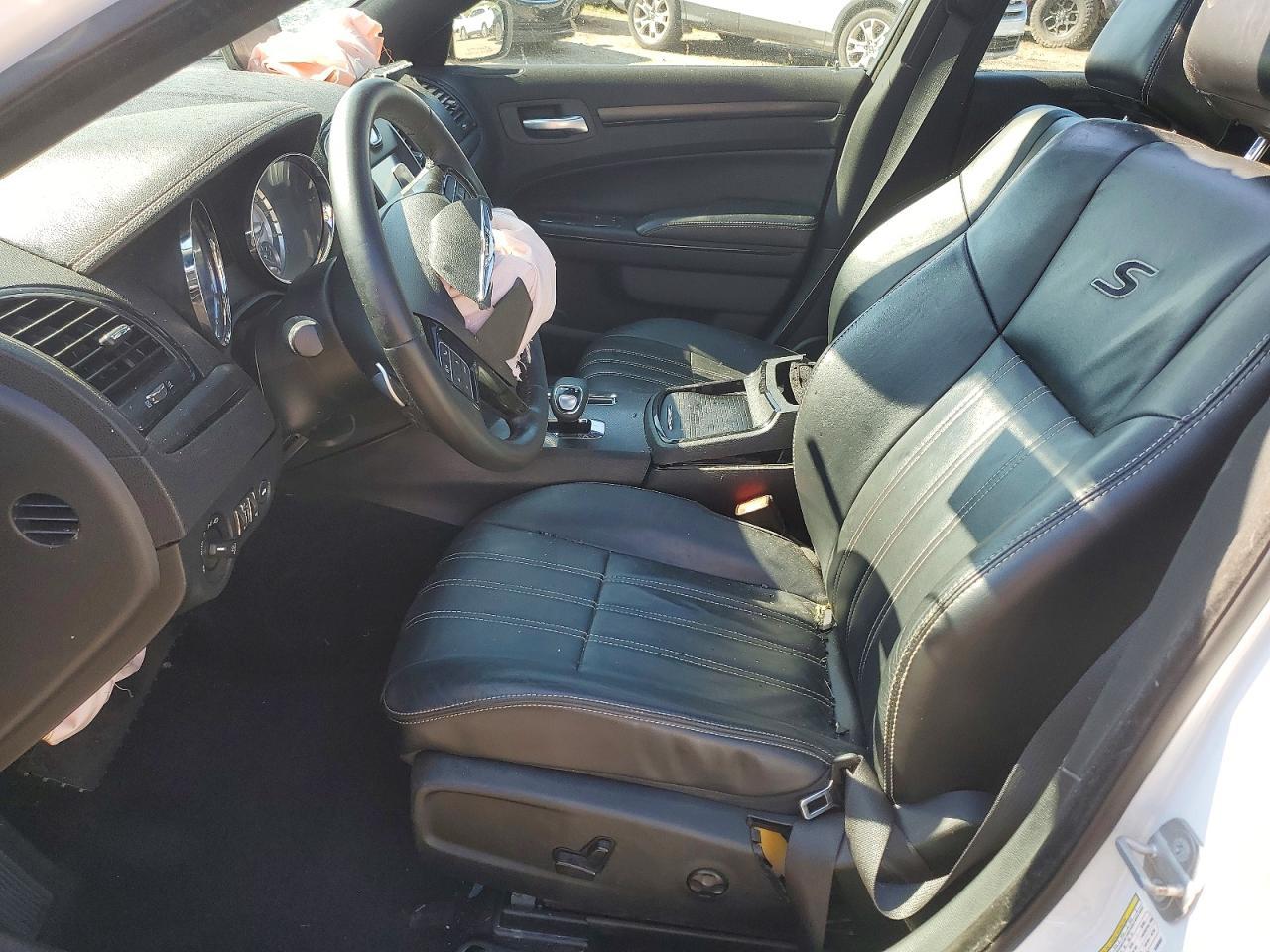 2014 Chrysler 300 S - Фото 7