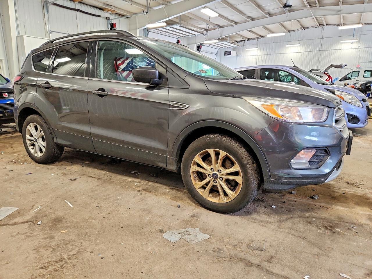 2018 Ford Escape Se - Фото 4