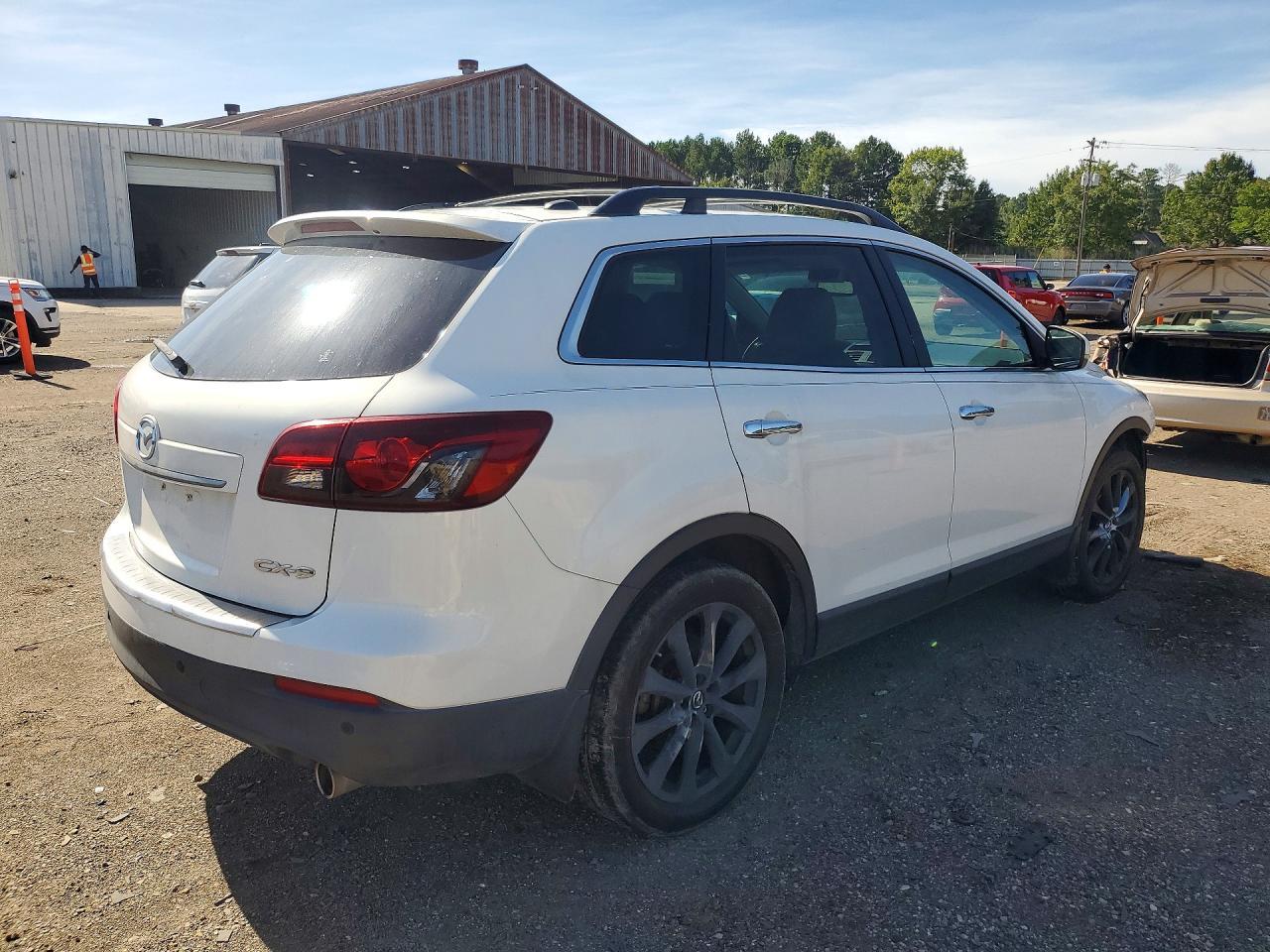 2015 Mazda Cx-9 Grand Touring - Image 3