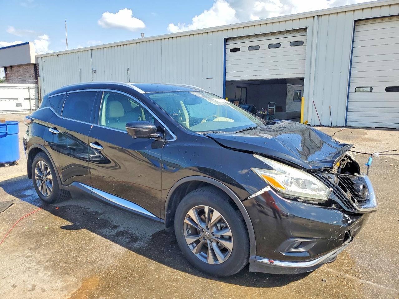 2017 Nissan Murano S - Image 4