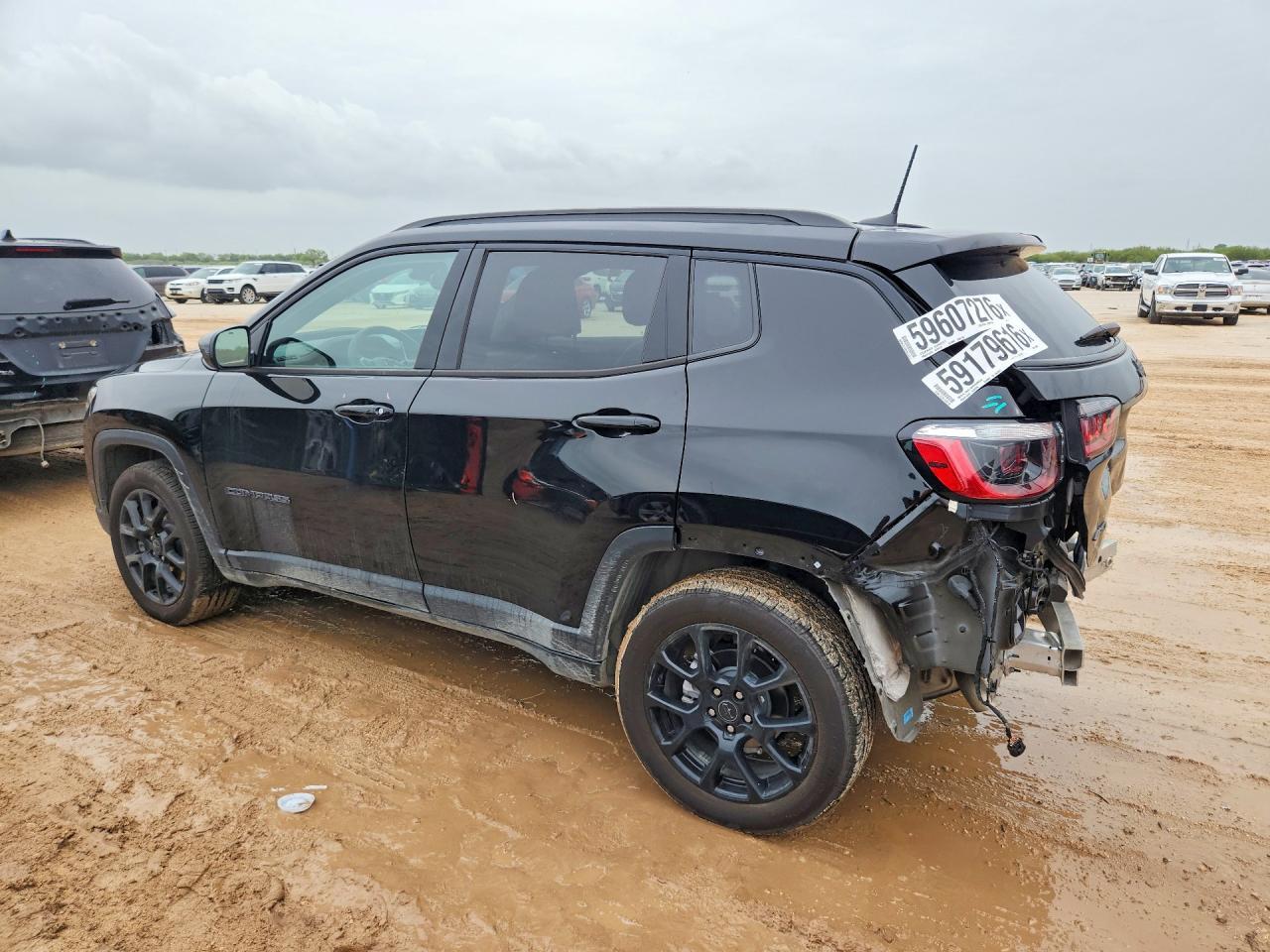 2025 Jeep Compass Latitude - Фото 2