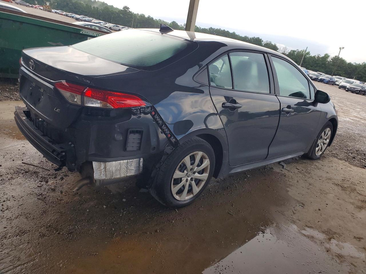 2025 Toyota Corolla Le - Image 3