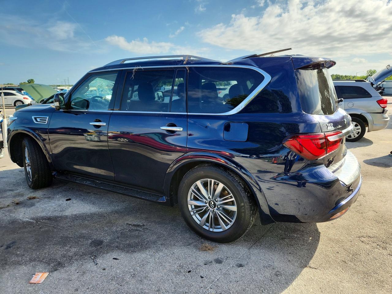 2022 Infiniti Qx80 Luxe - Фото 2