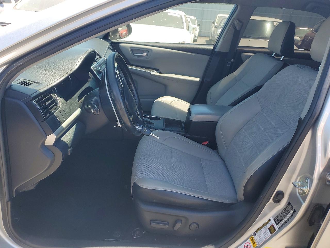 2016 Toyota Camry Se - Image 7