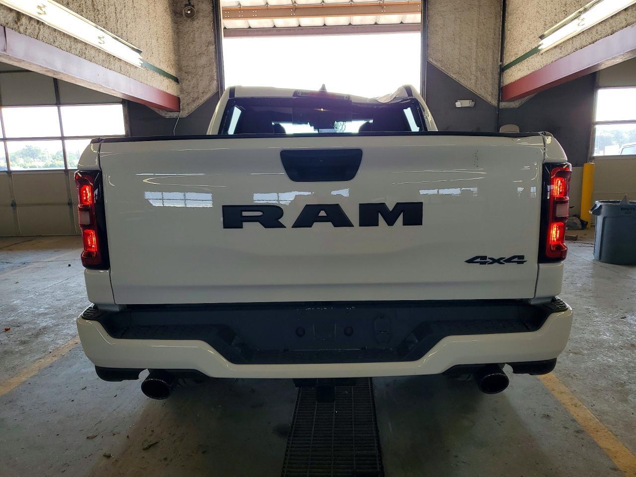 2026 Ram 1500 Tradesman - Image 6