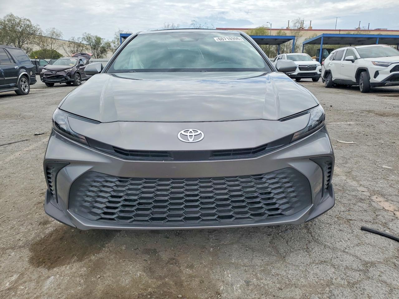 2026 Toyota Camry Se - Image 5