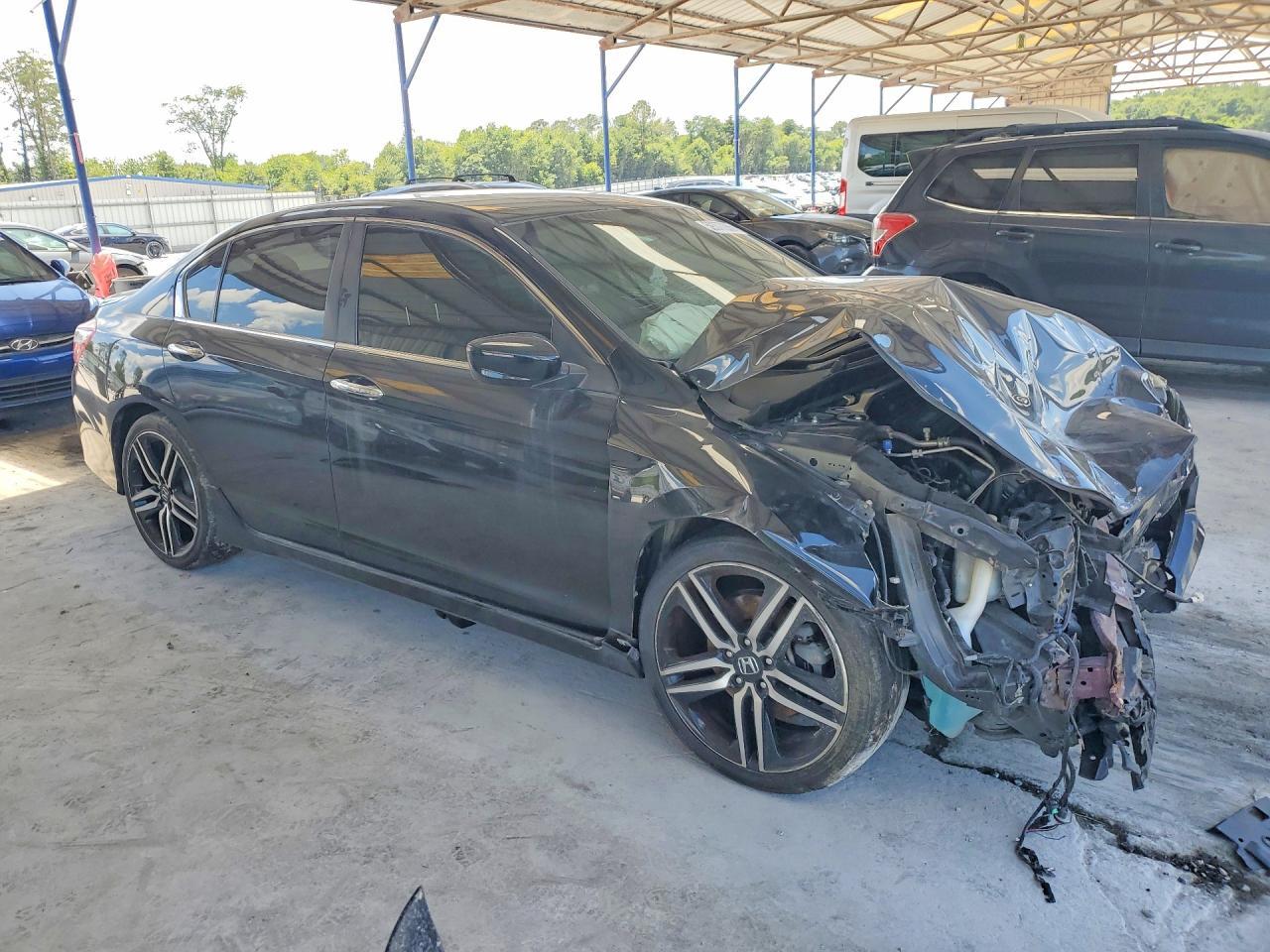2016 Honda Accord Sport - Image 4