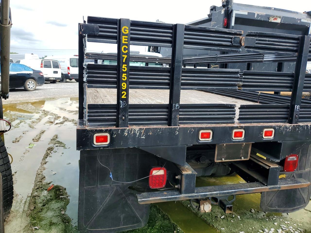 2016 Ford F450 - Image 2