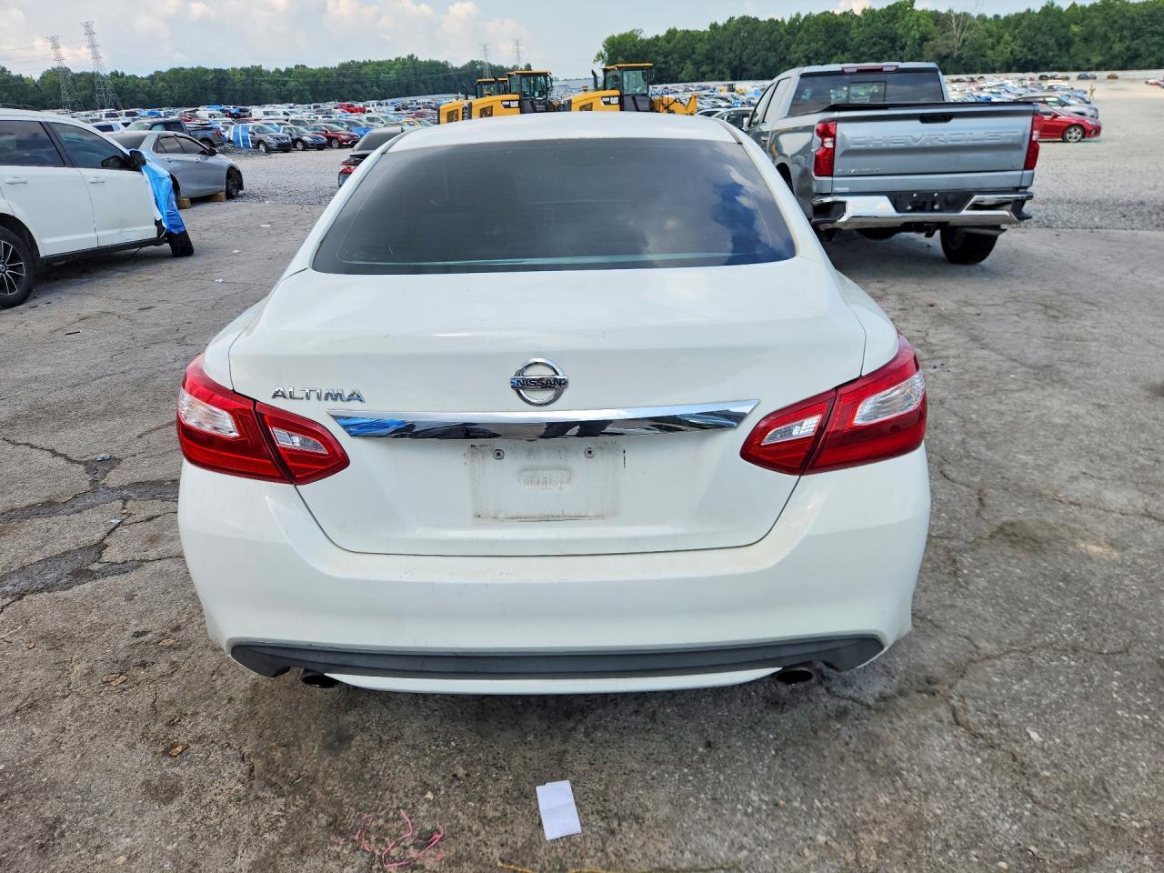 2016 Nissan Altima 2.5 S - Фото 6