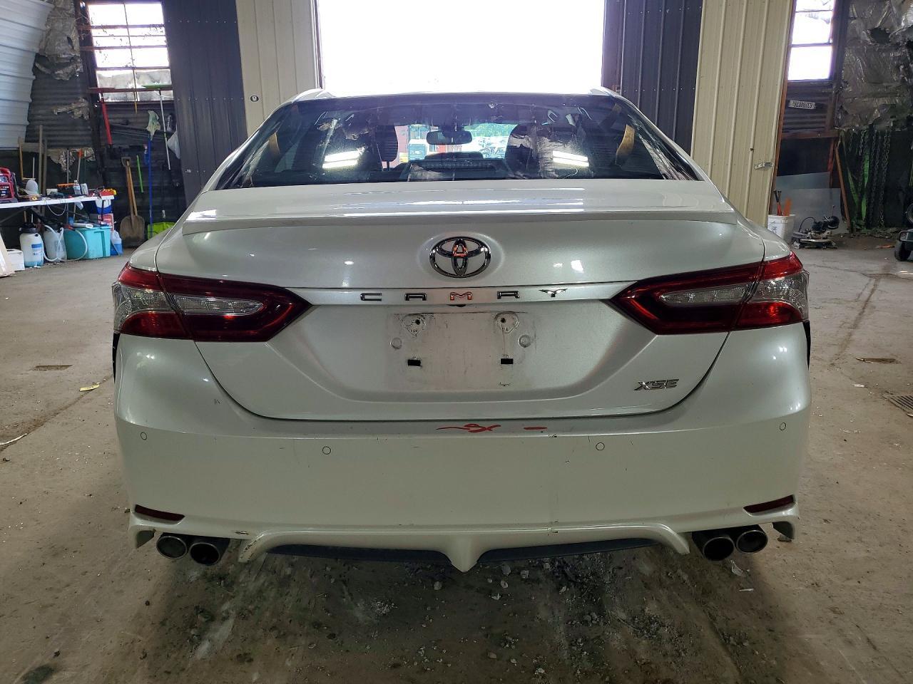 2018 Toyota Camry Xse - Фото 6