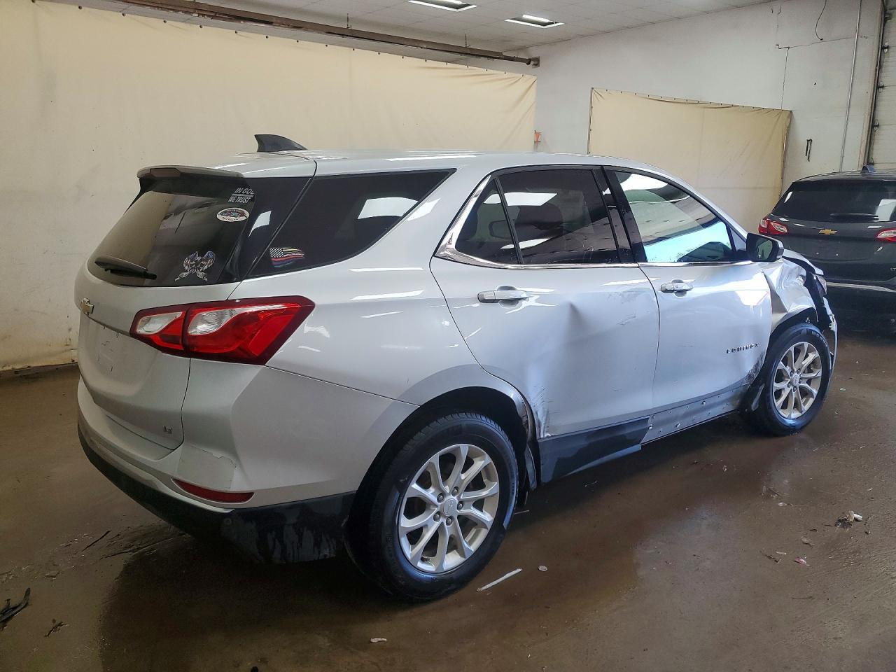 2020 Chevrolet Equinox Lt - Фото 3