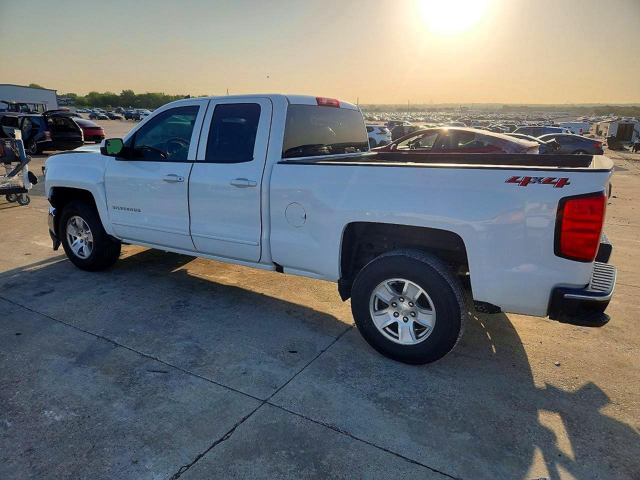 2019 Chevrolet Silverado Ld K1500 Lt - Фото 2