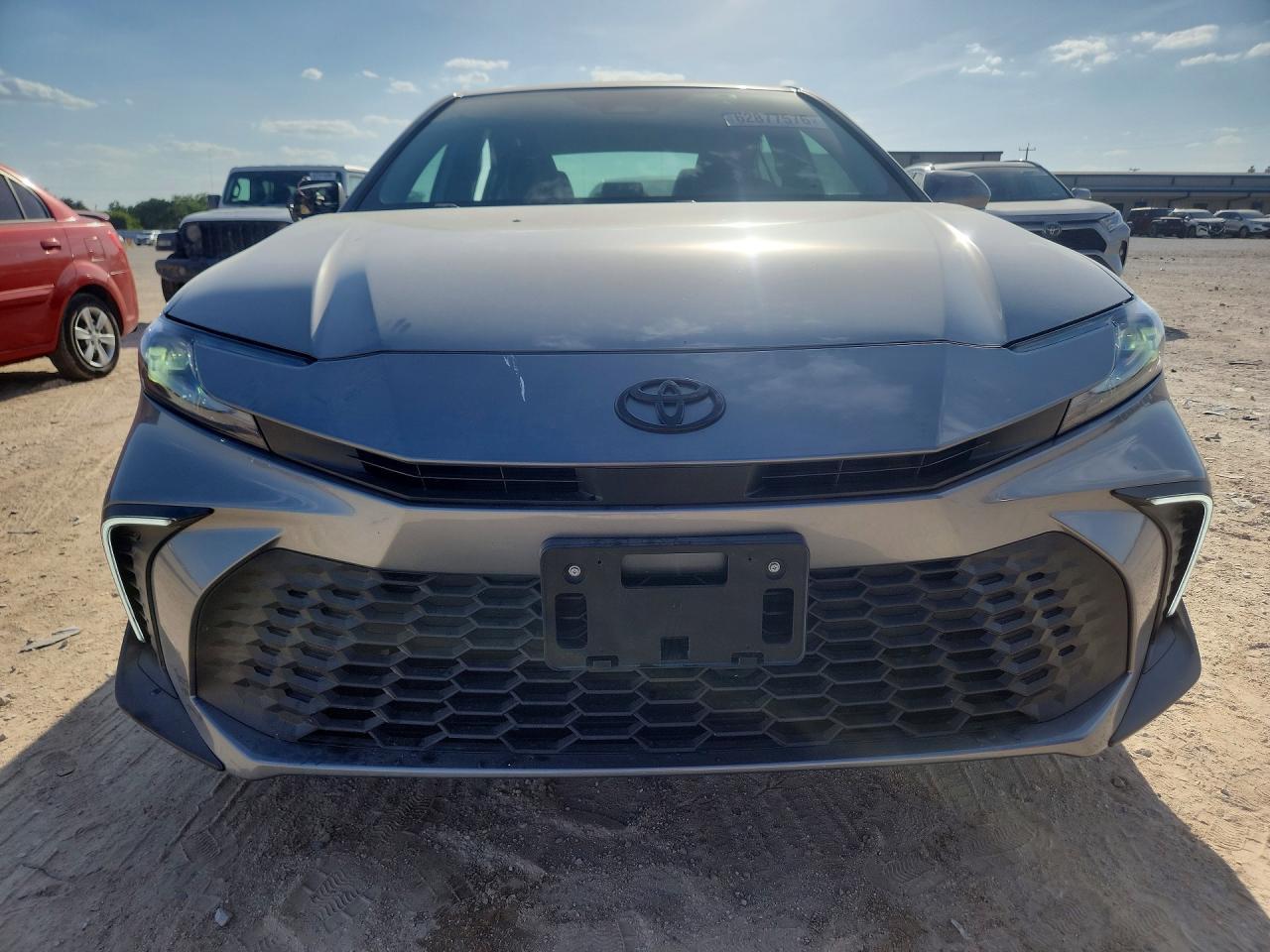 2026 Toyota Camry Se - Image 5