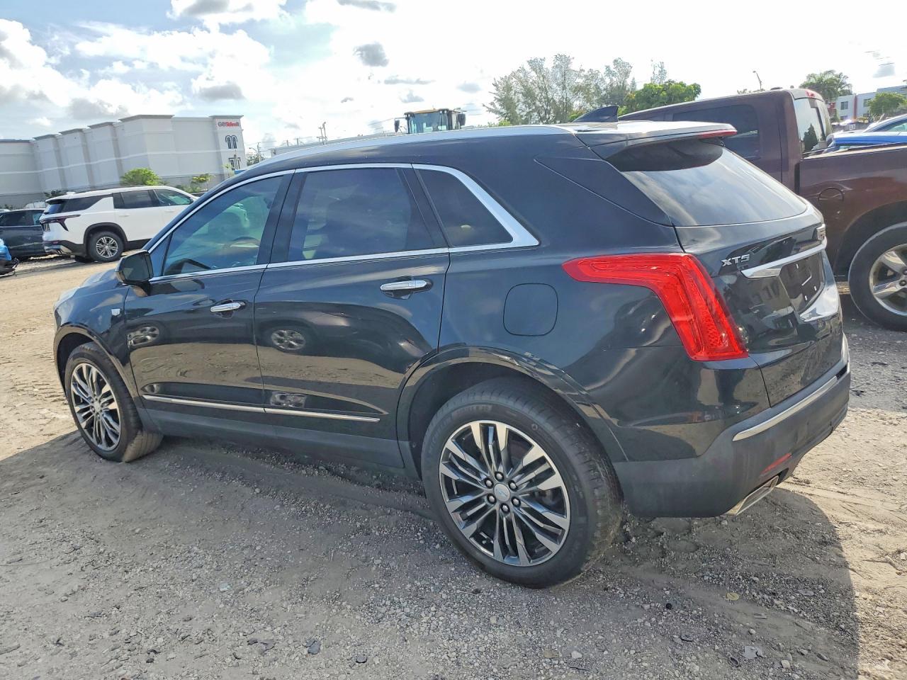 2018 Cadillac Xt5 Premium Luxury - Фото 2