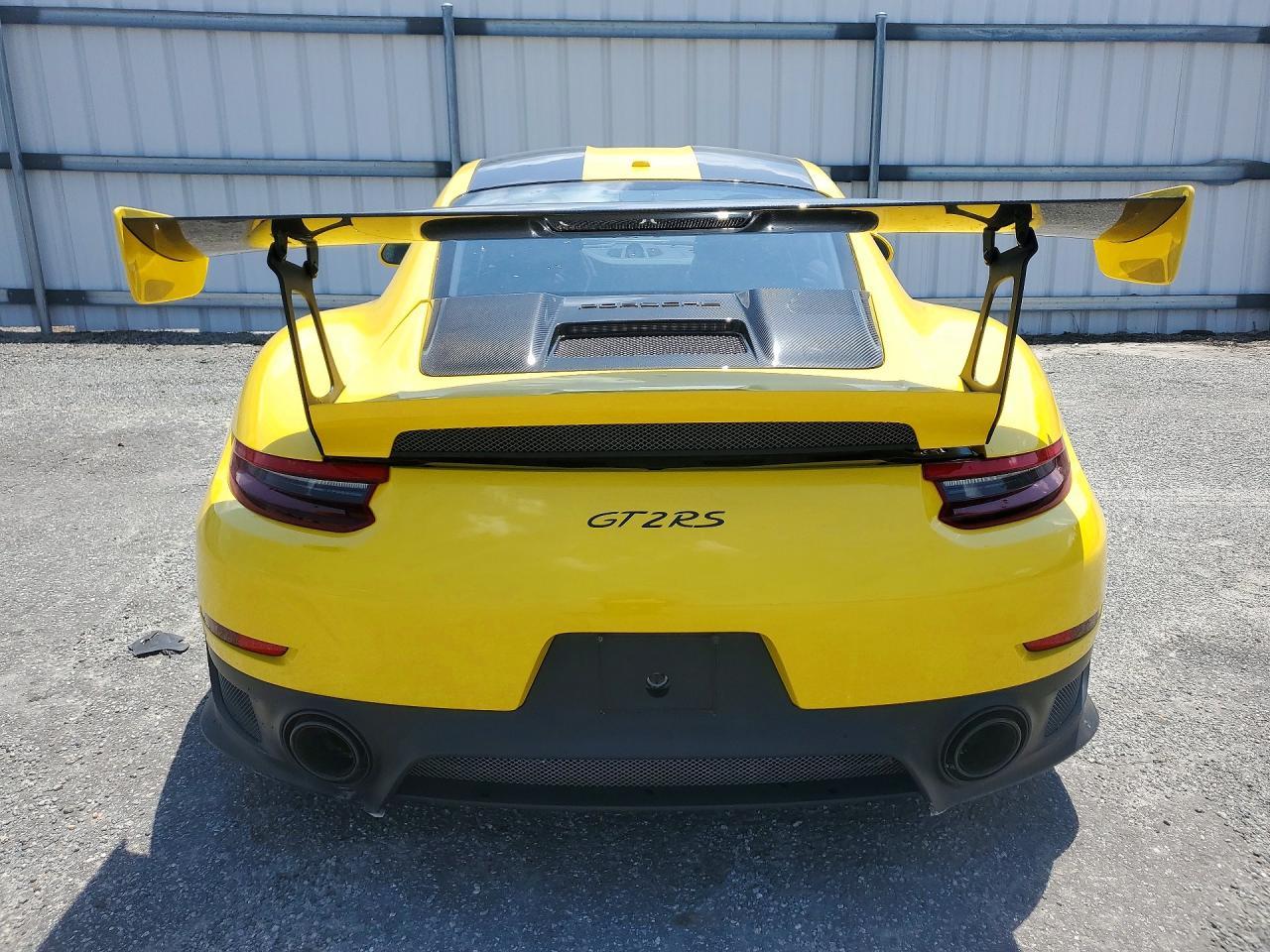 2018 Porsche 911 Gt2 Rs - Фото 6
