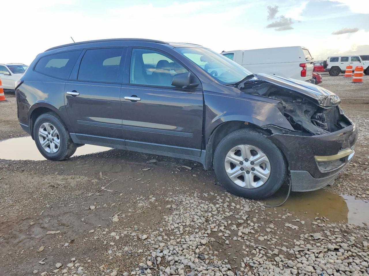 2013 Chevrolet Traverse Ls - Фото 4