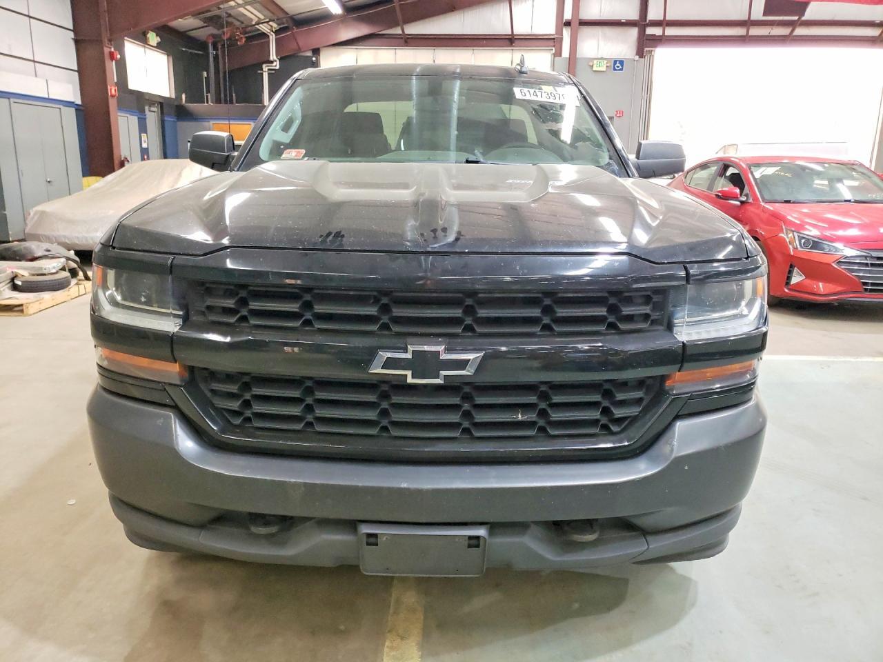 2017 Chevrolet Silverado - Image 5