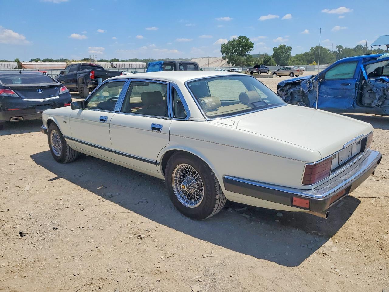 1993 Jaguar Xj6 Sovereign - Image 2
