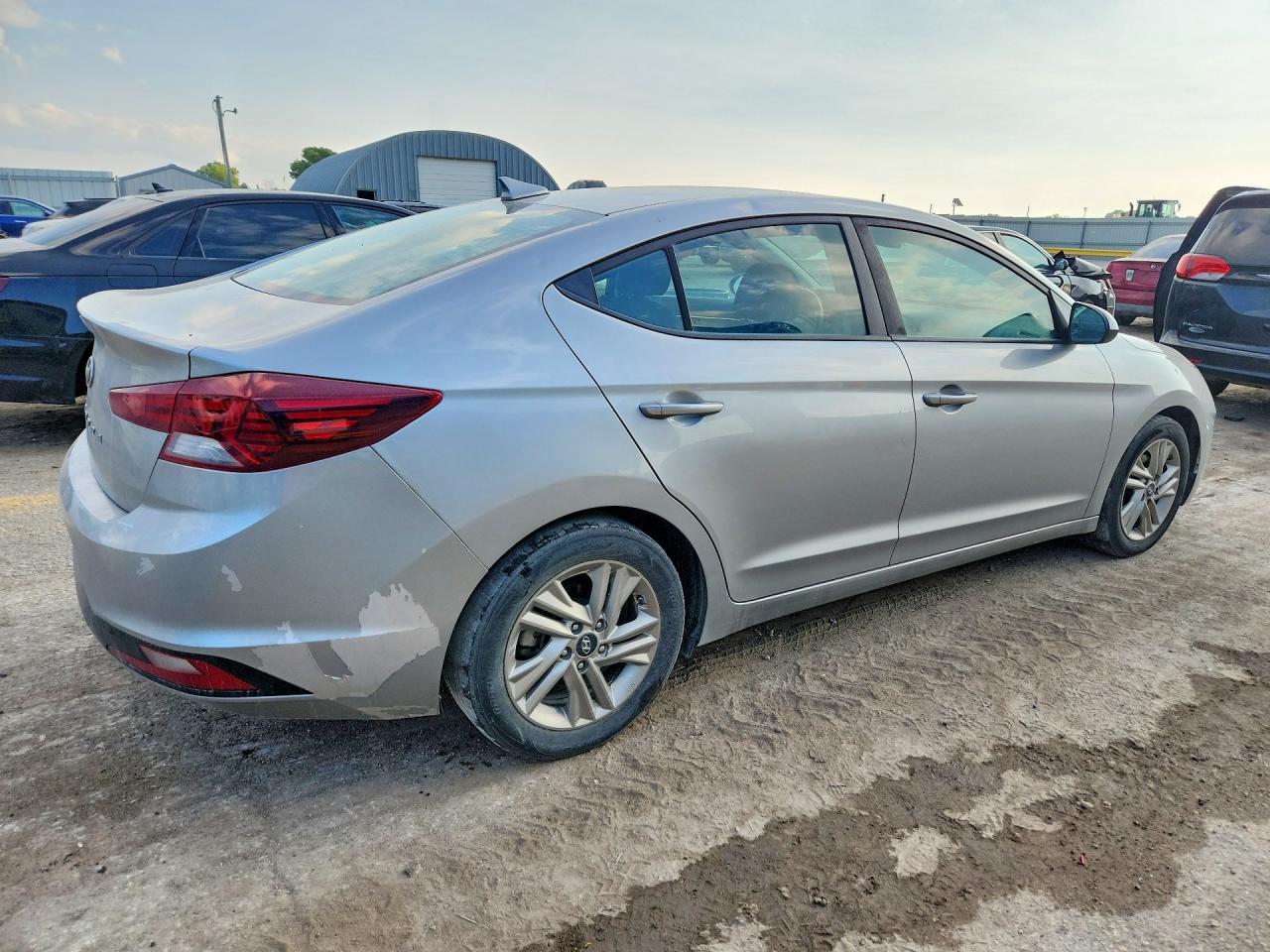 2020 Hyundai Elantra Sel - Фото 3
