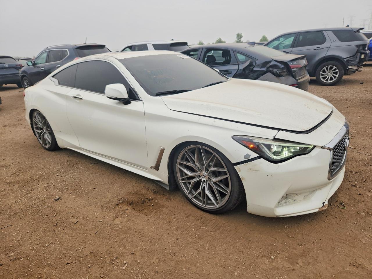 2017 Infiniti Q60 3.0T Premium - Фото 4