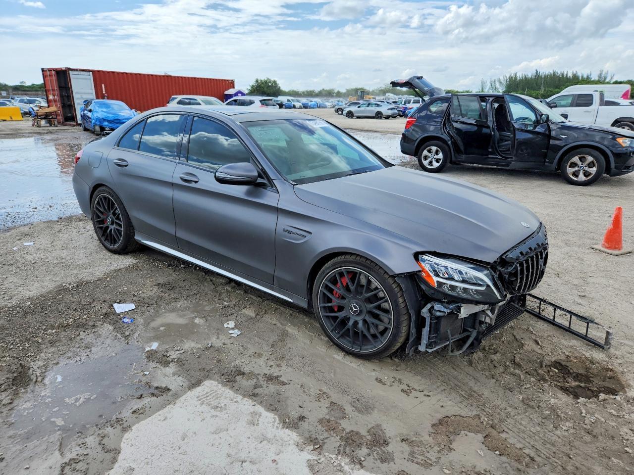 2019 Mercedes-Benz C 63 Amg-S - Фото 4