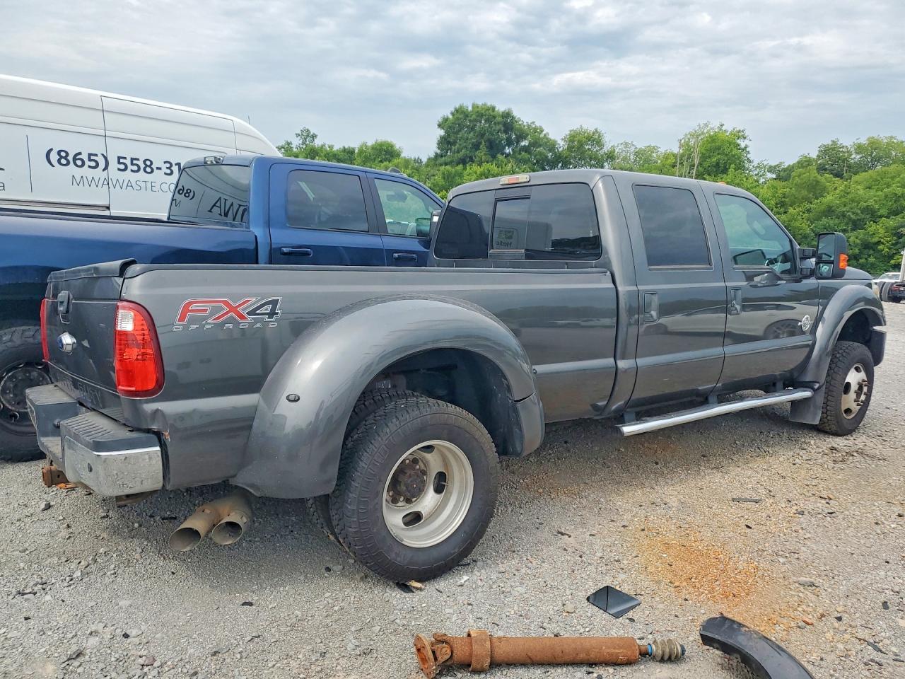 2016 Ford F350 Super Duty - Image 3