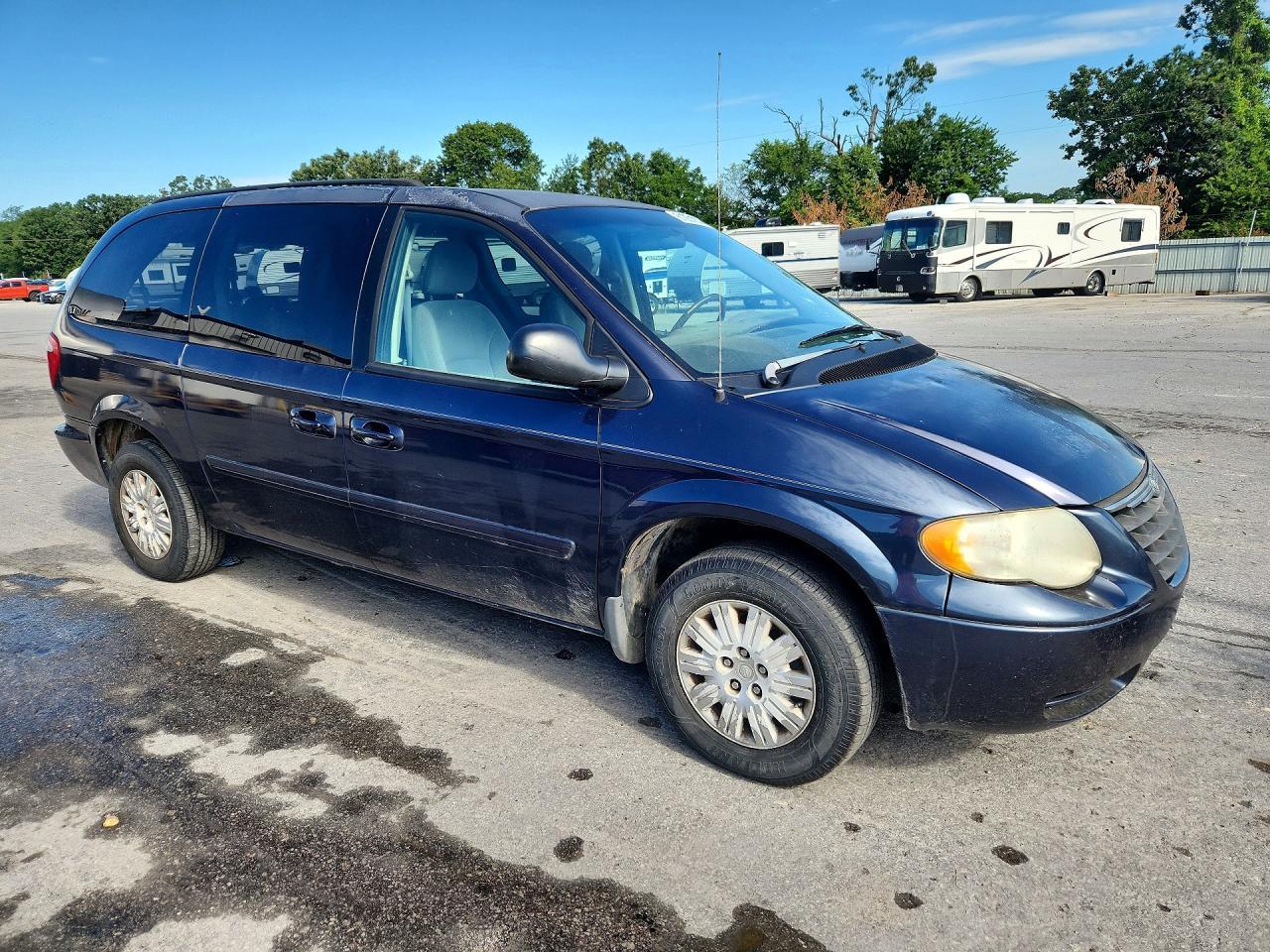 2007 Chrysler Town & Country Lx - Фото 4