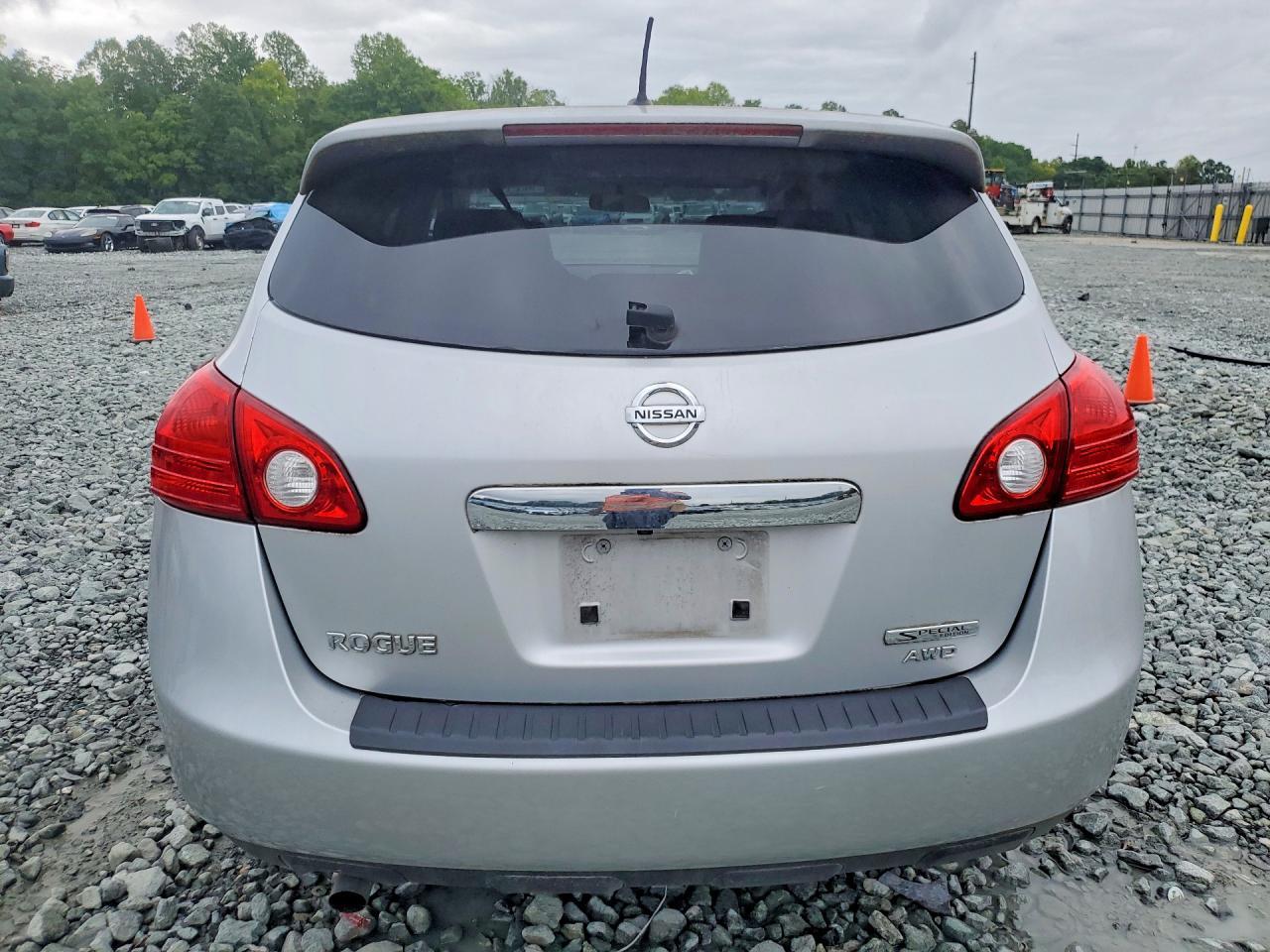 2013 Nissan Rogue S - Image 6