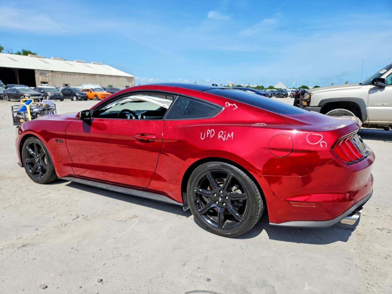 2019 Ford Mustang Gt - Фото 2