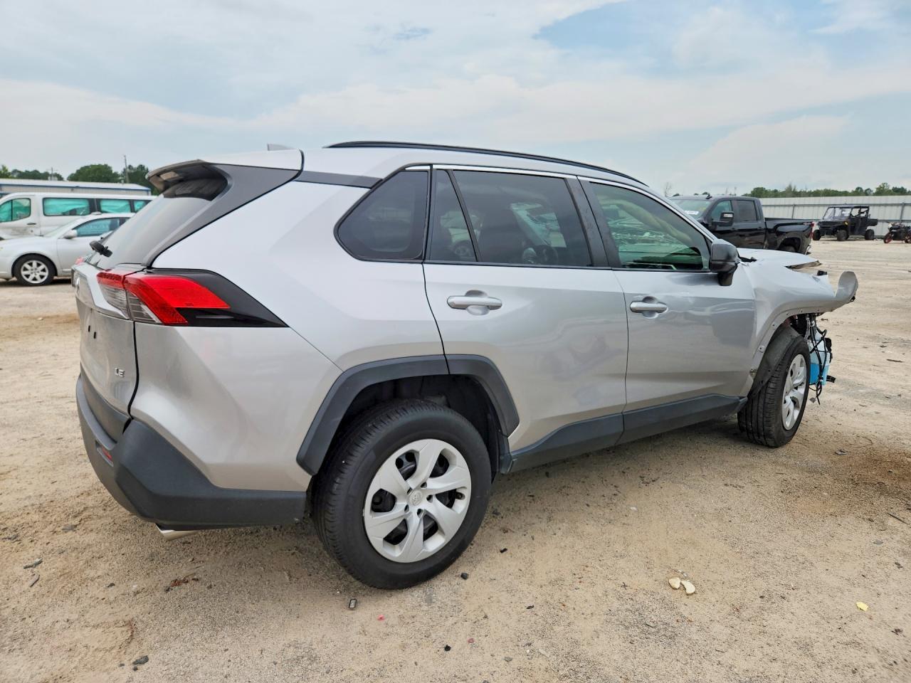 2019 Toyota Rav4 Le - Image 3