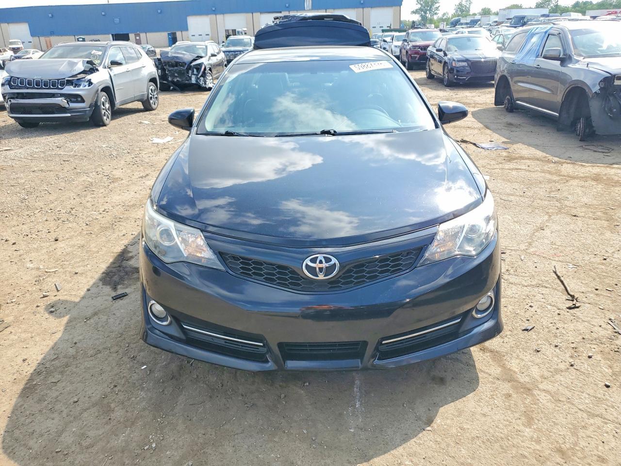2012 Toyota Camry Se - Фото 5