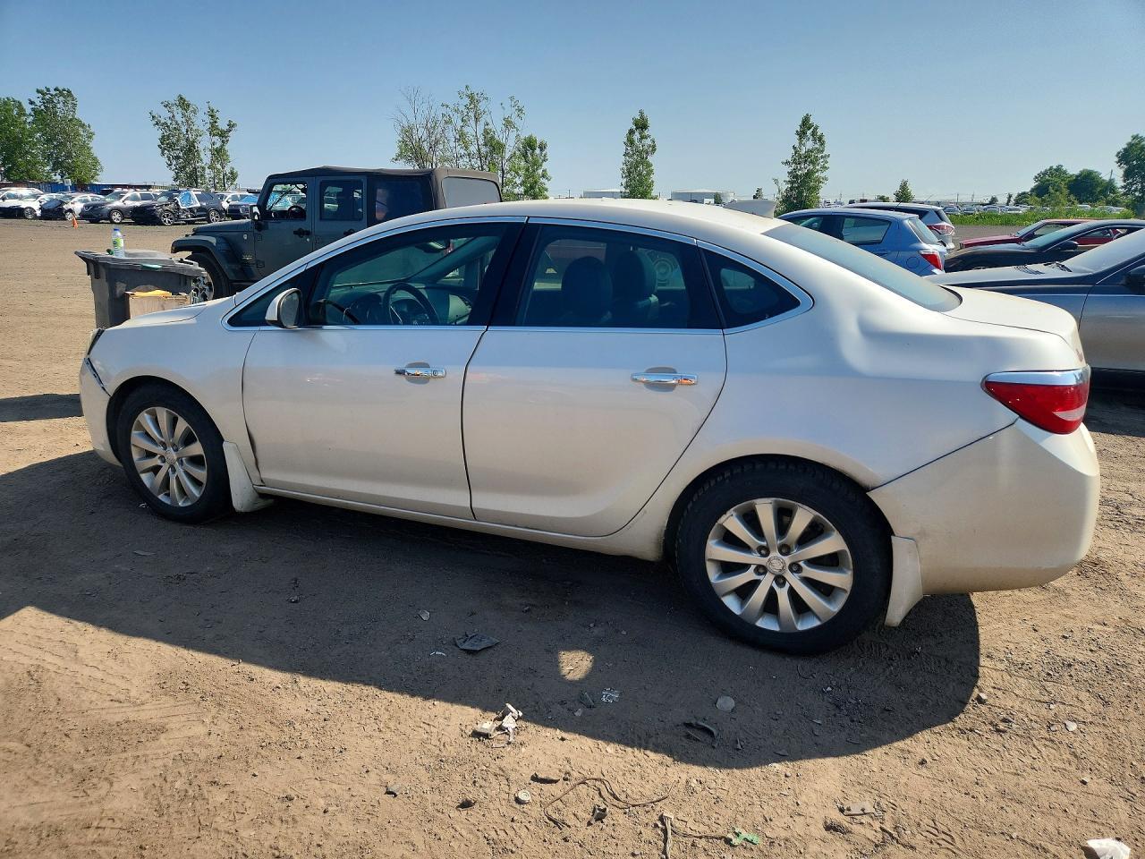 2015 Buick Verano - Фото 2
