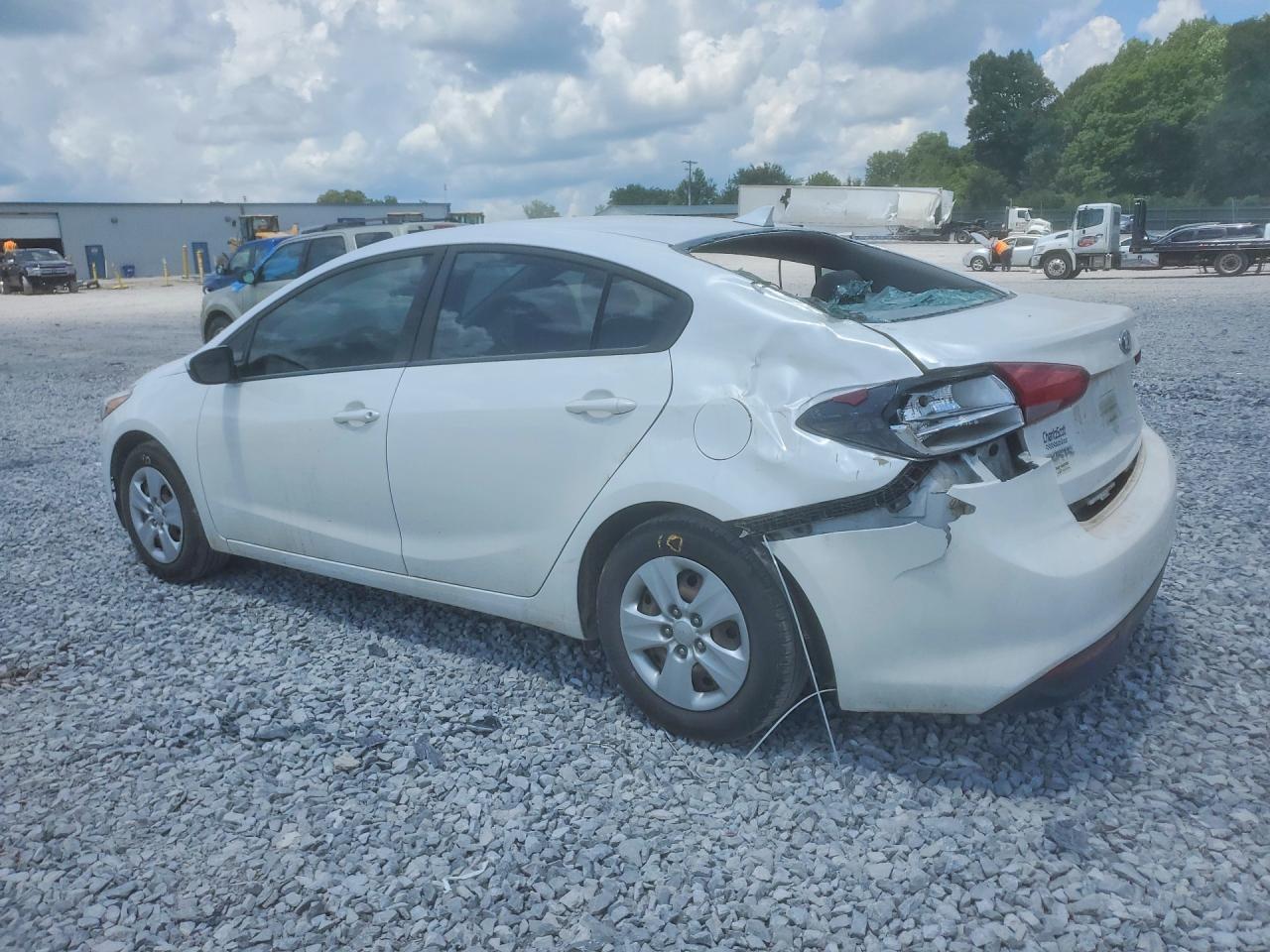 2017 Kia Forte Lx - Image 2