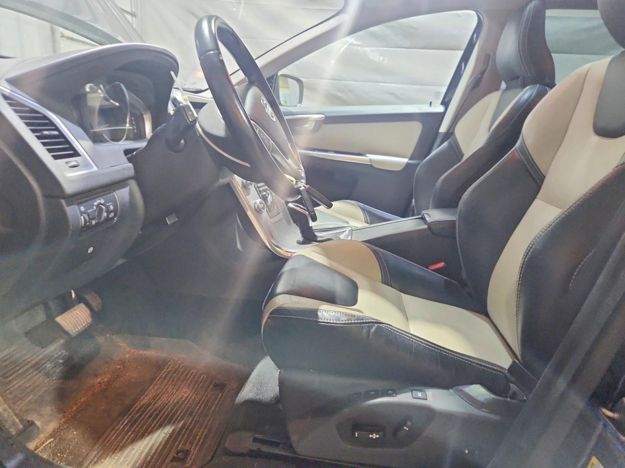 2017 Volvo Xc60 T5 Dynamic - Фото 7