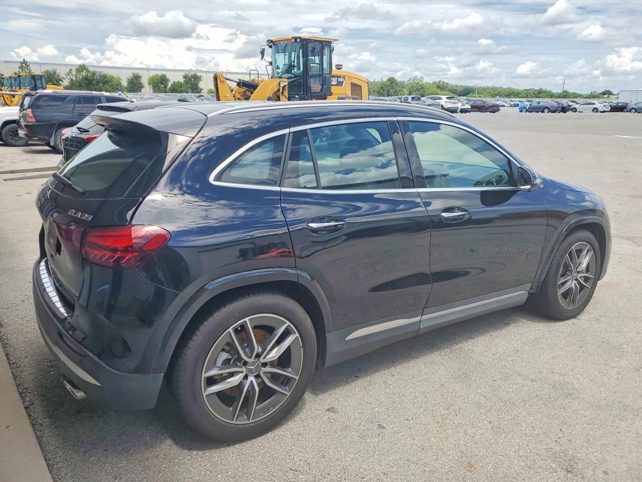 2025 Mercedes-Benz Gla 35 Amg - Фото 3
