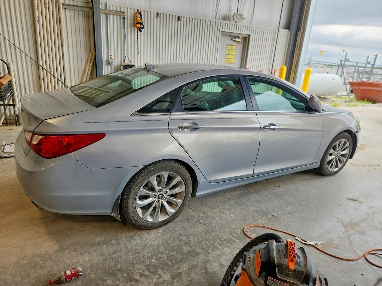 2012 Hyundai Sonata Se - Image 3