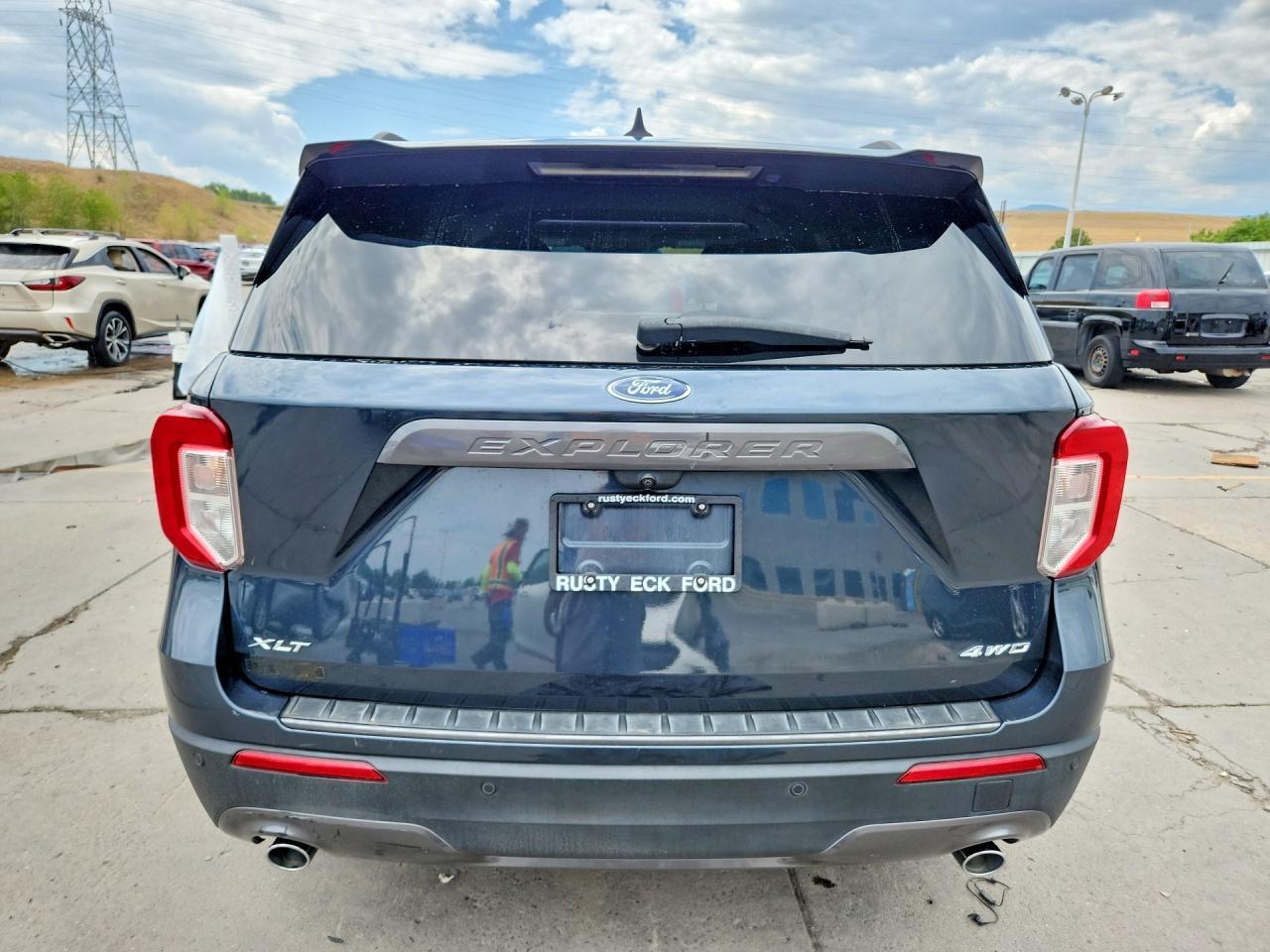 2022 Ford Explorer Xlt - Image 6