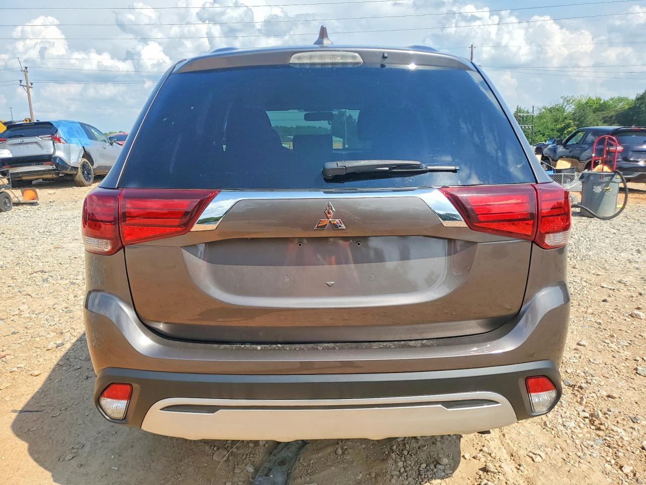 2020 Mitsubishi Outlander Es - Фото 6