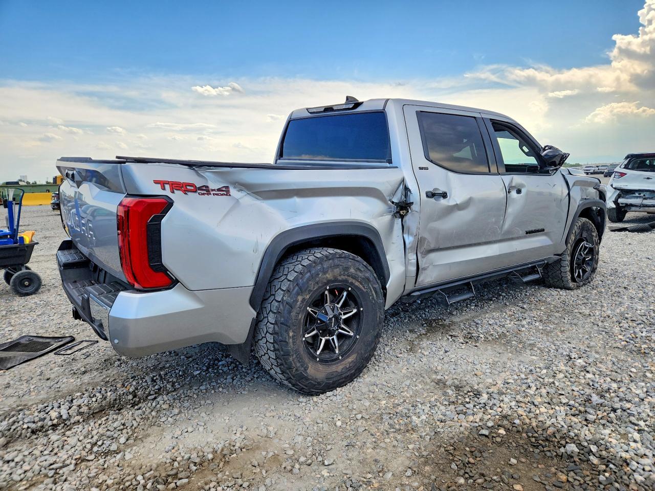 2023 Toyota Tundra Sr5 - Image 3