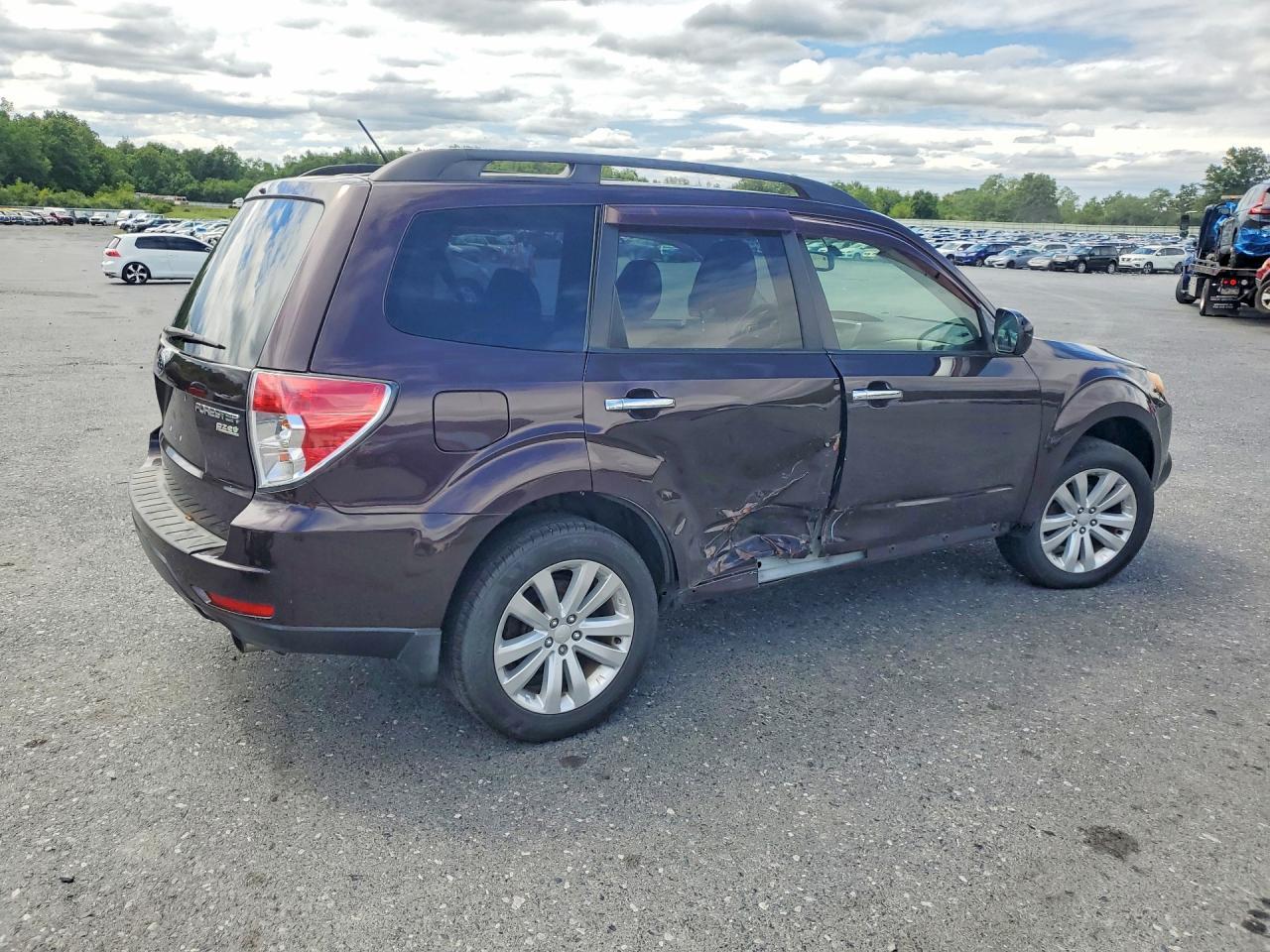 2013 Subaru Forester 2.5X Premium - Image 3