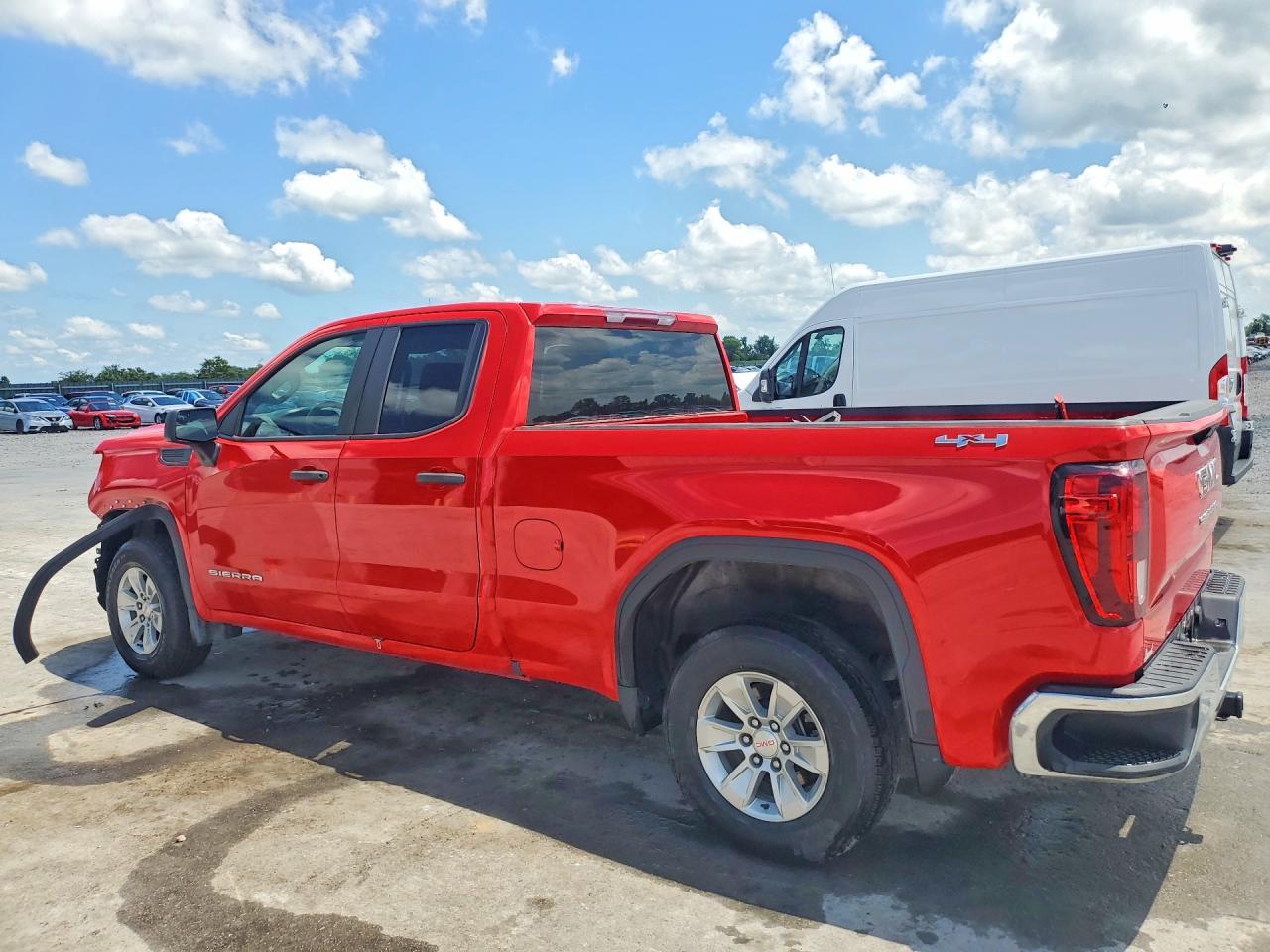 2023 GMC Sierra K1500 - Image 2