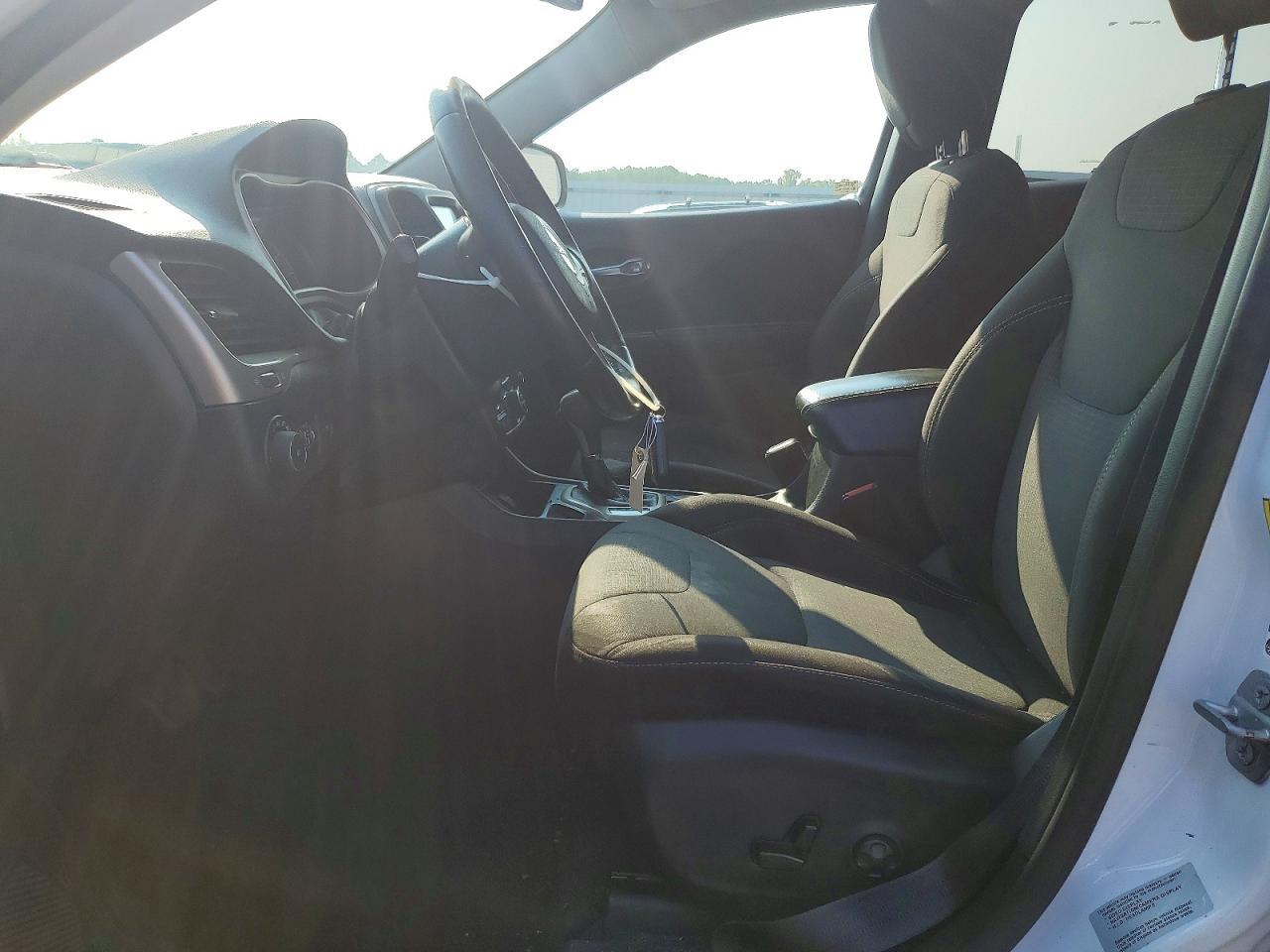 2015 Jeep Cherokee Latitude - Фото 7