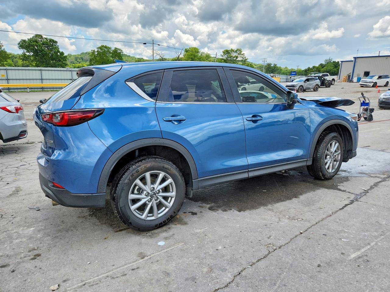 2022 Mazda Cx-5 Preferred - Image 3