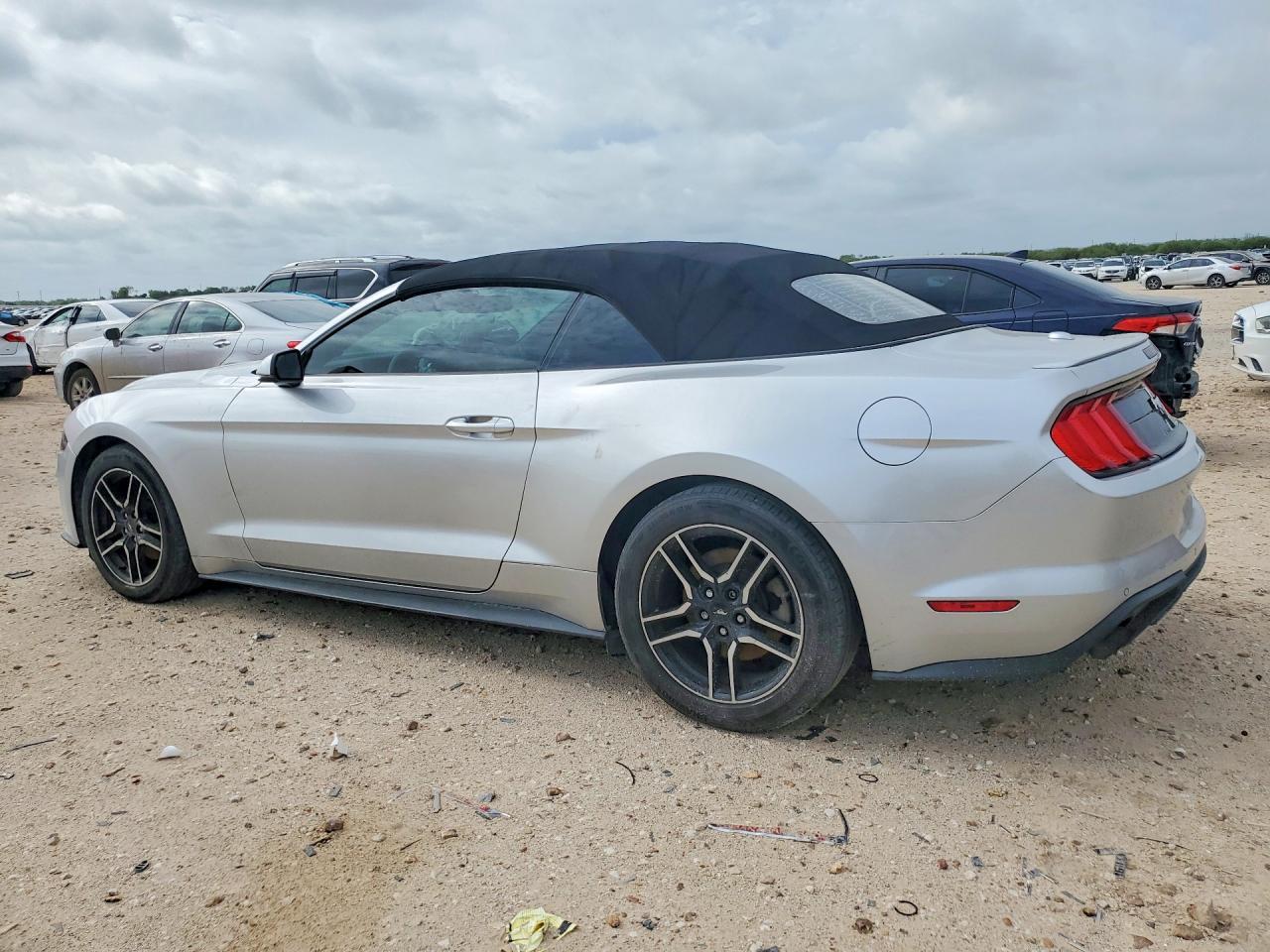 2018 Ford Mustang - Image 2