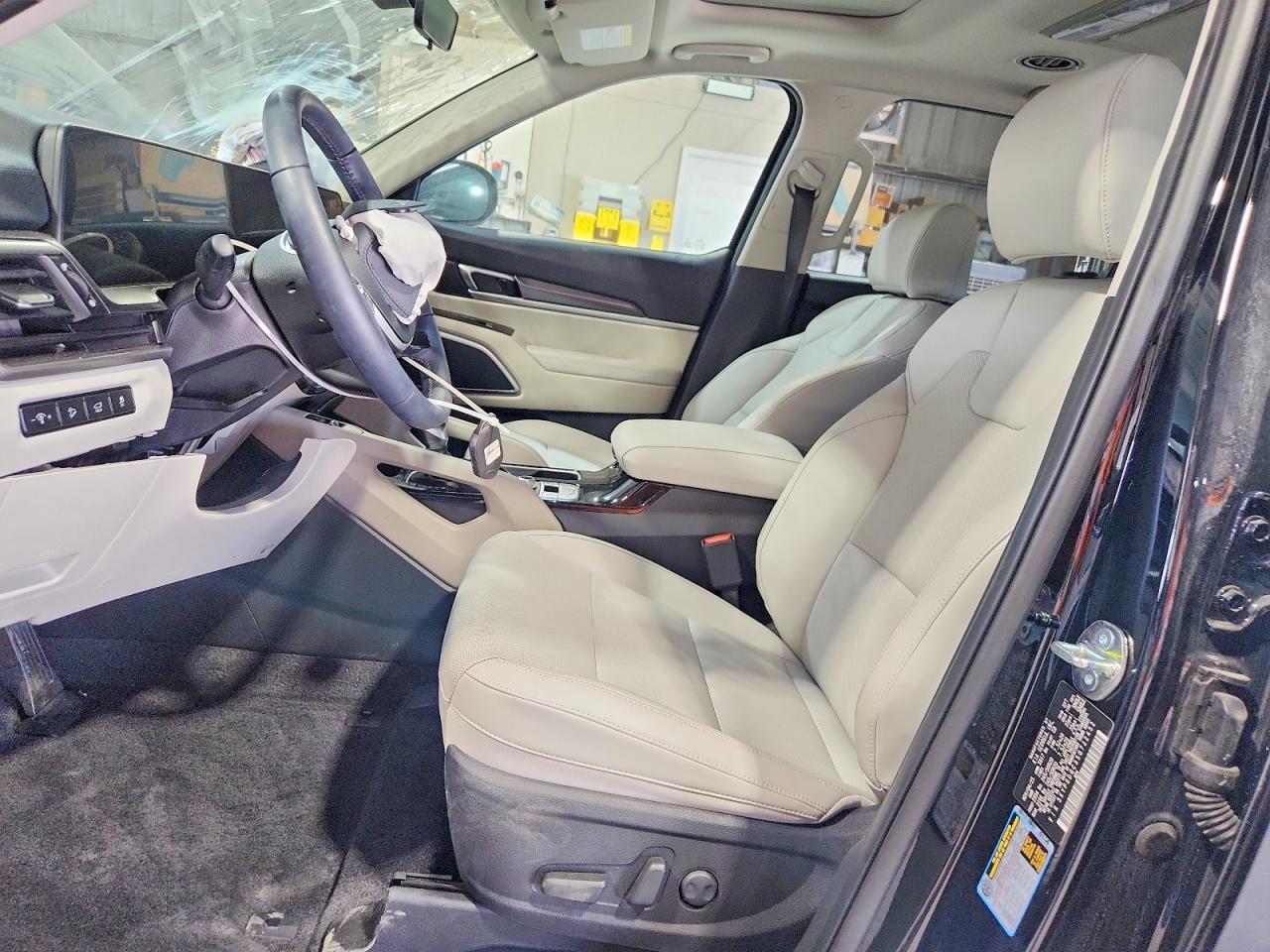 2025 Kia Telluride S - Image 7